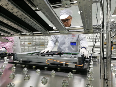 產(chǎn)業(yè)“川”透力·非常5+1①丨四川首個(gè)萬億級(jí)產(chǎn)業(yè)即將誕生，它是如何煉成的？——聚焦電子產(chǎn)品及元器件研發(fā)